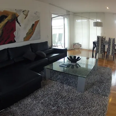Vakantiehuis The Luxury Village Sabadell